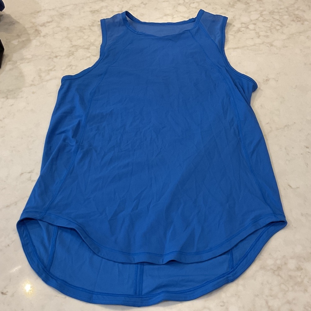 Lululemon workout top